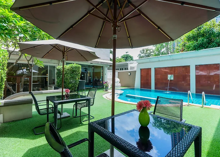 Asoke Residence Sukhumvit By UhgAparthotel